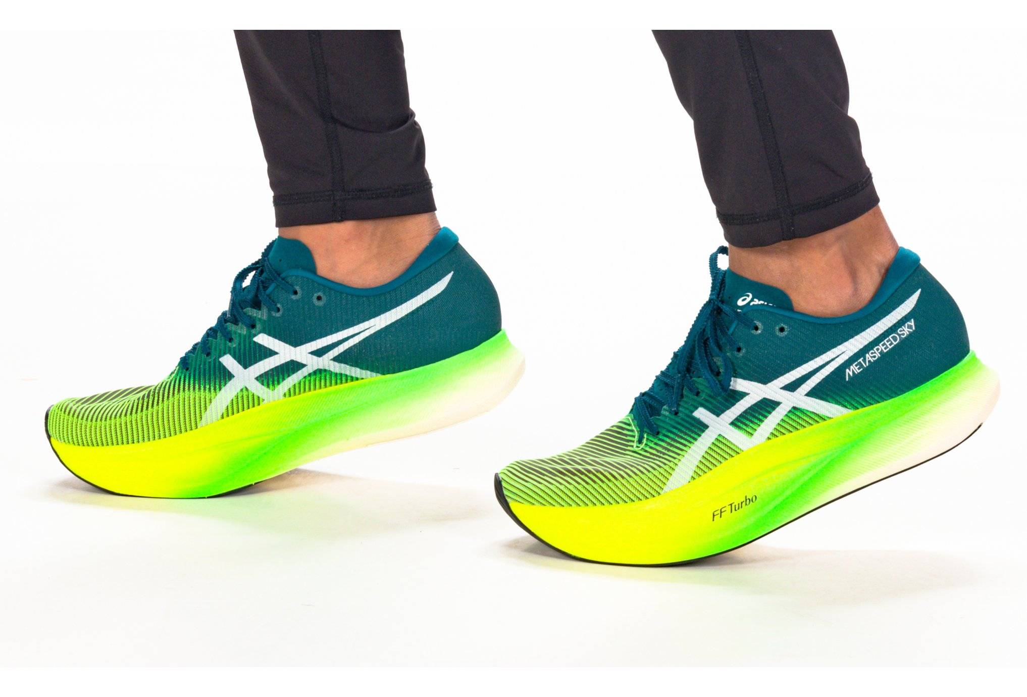 Asics Metaspeed Sky+ M homme pas cher - 1013A115-300