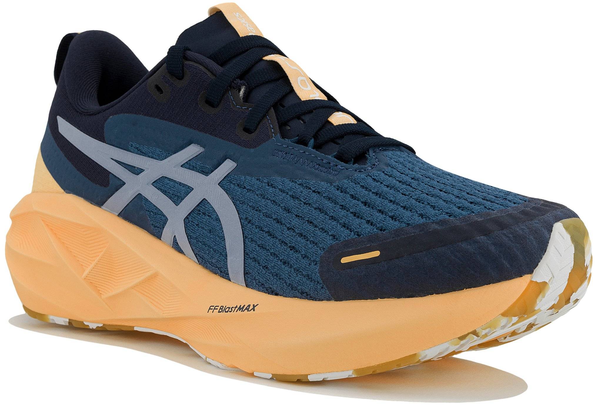 Asics Novablast 5 Lite-Show