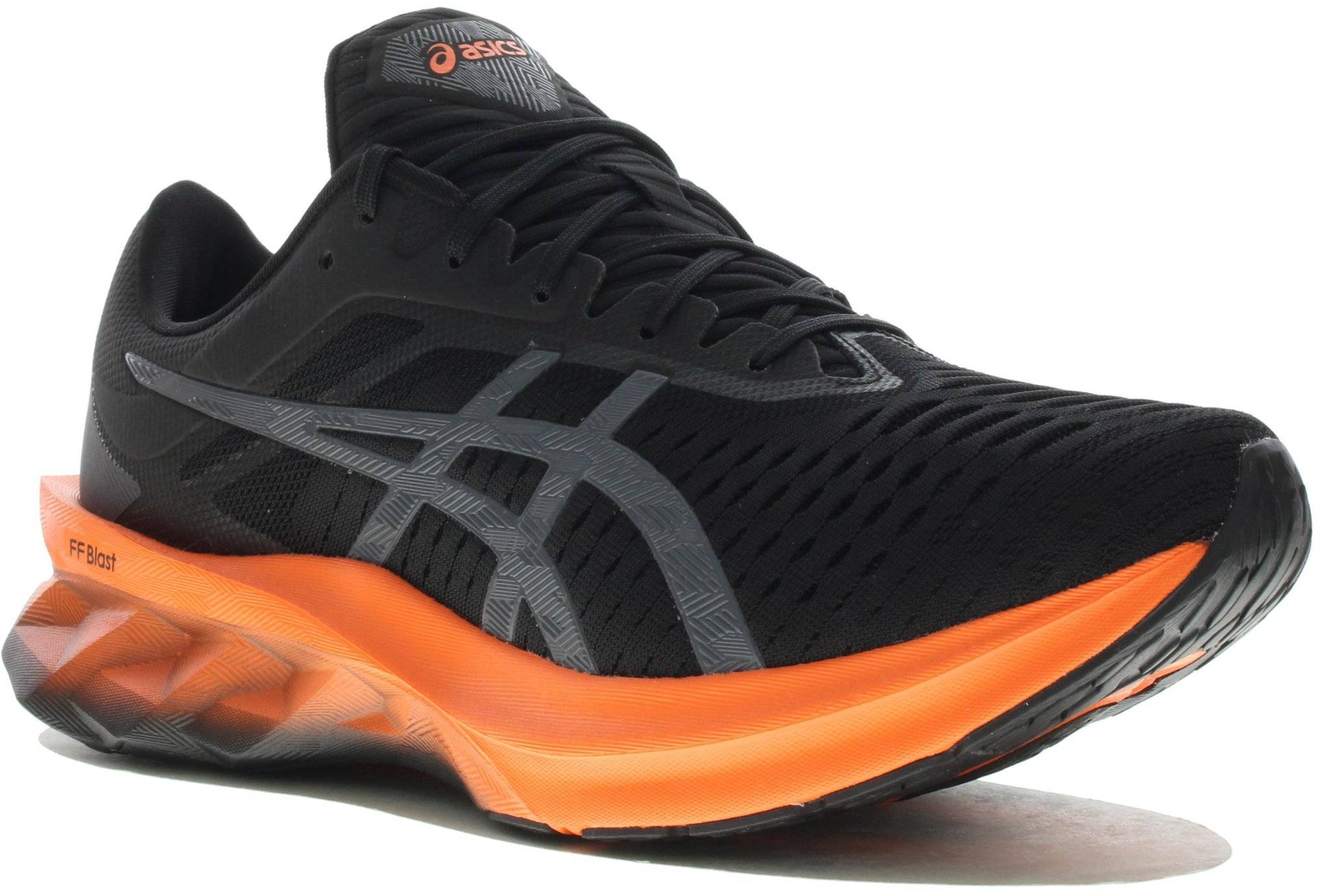 Asics Novablast M 