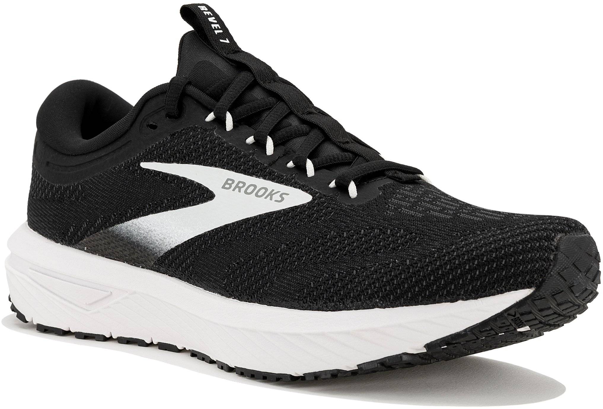 Brooks Revel 7 