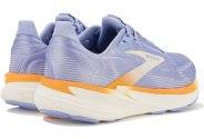 Brooks Revel 8