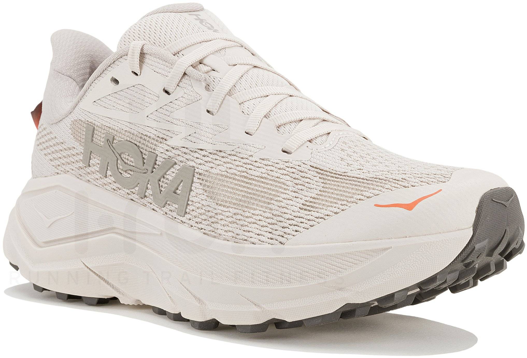 Hoka One One Challenger 8 
