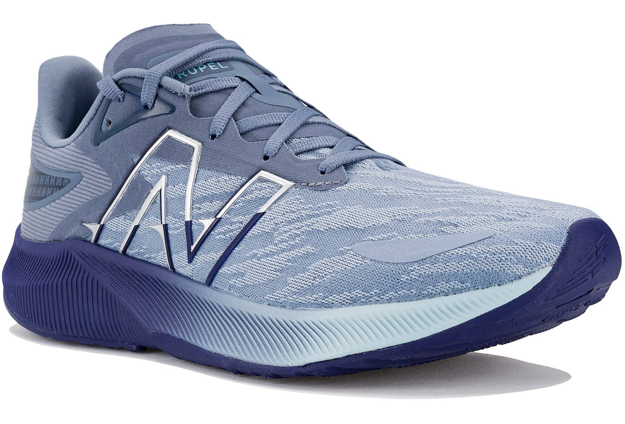 New Balance FuelCell Propel V3 M 