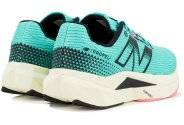 New Balance FuelCell Propel V5