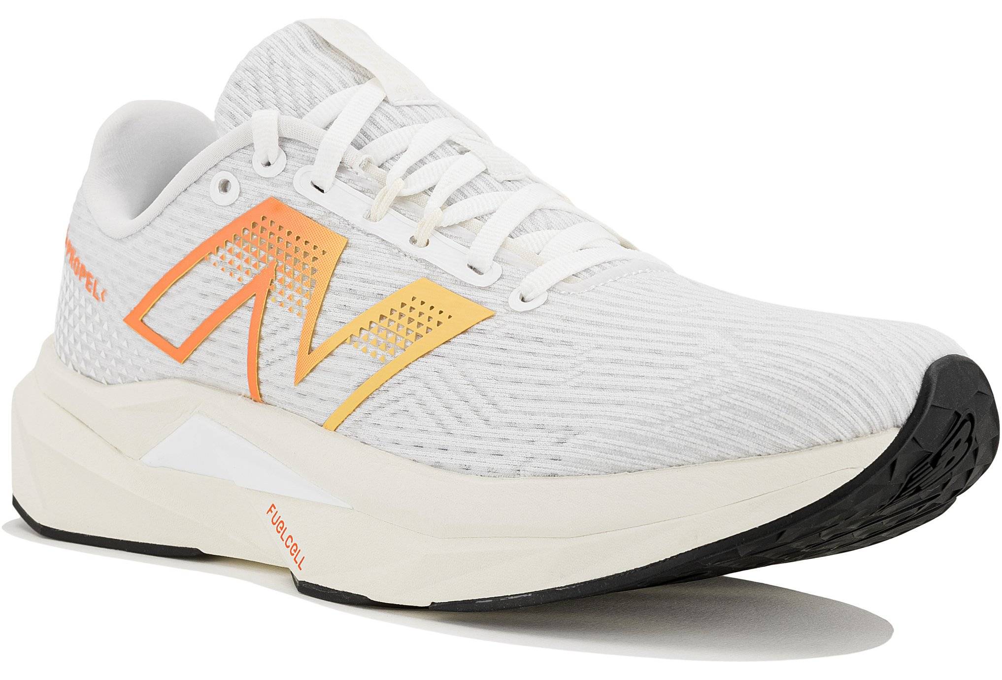 New Balance FuelCell Propel V5 