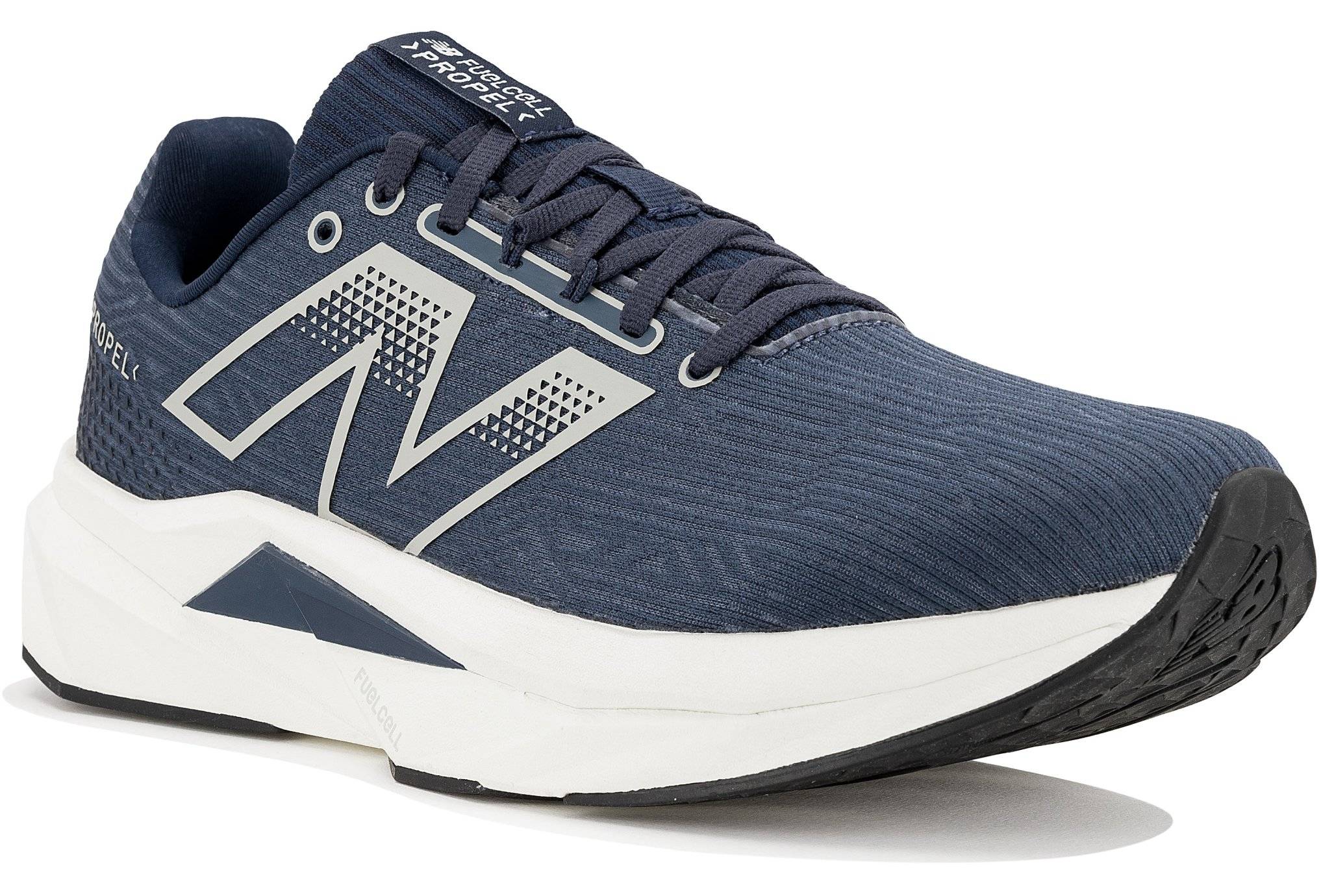 New Balance FuelCell Propel V5 