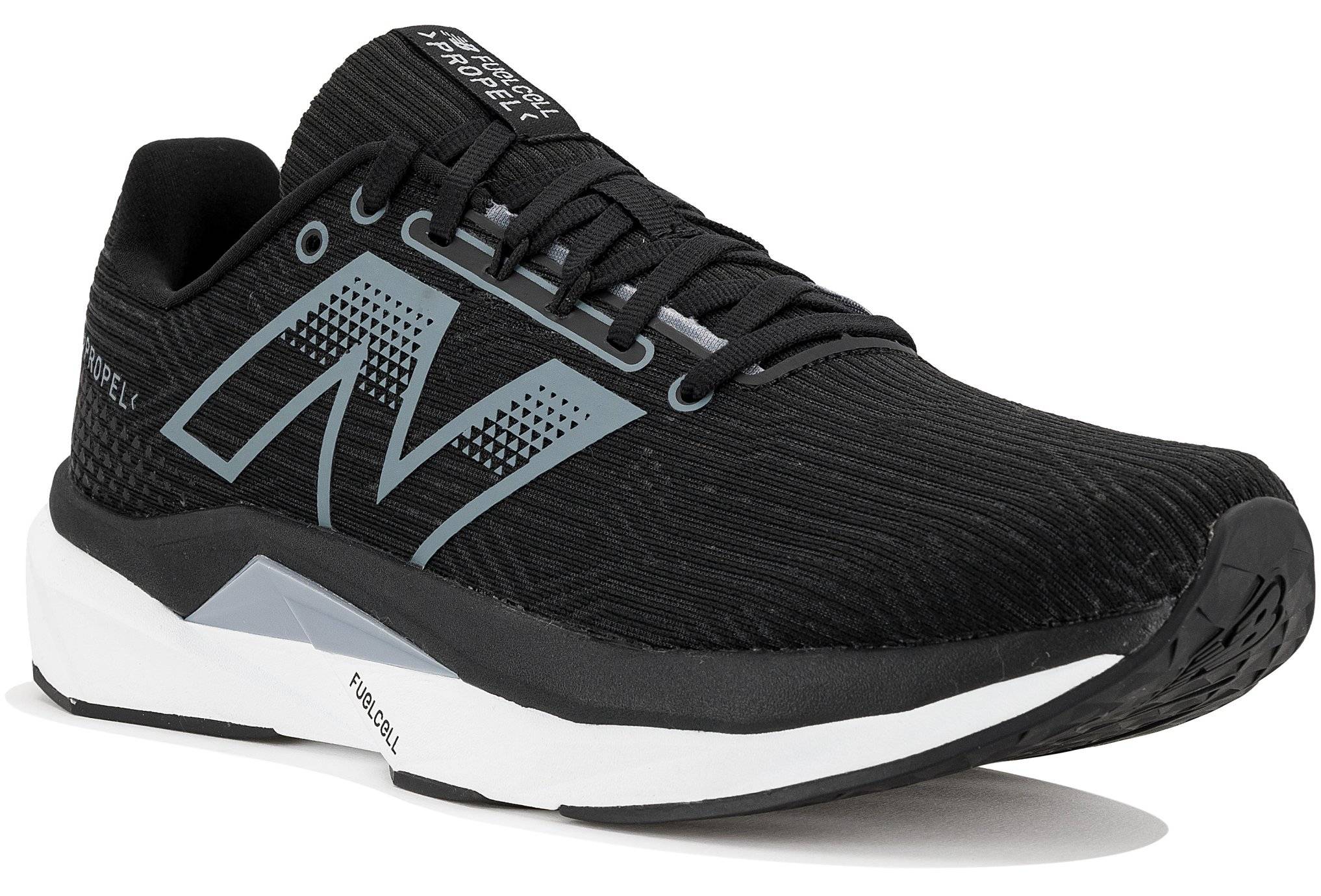 New Balance FuelCell Propel V5 