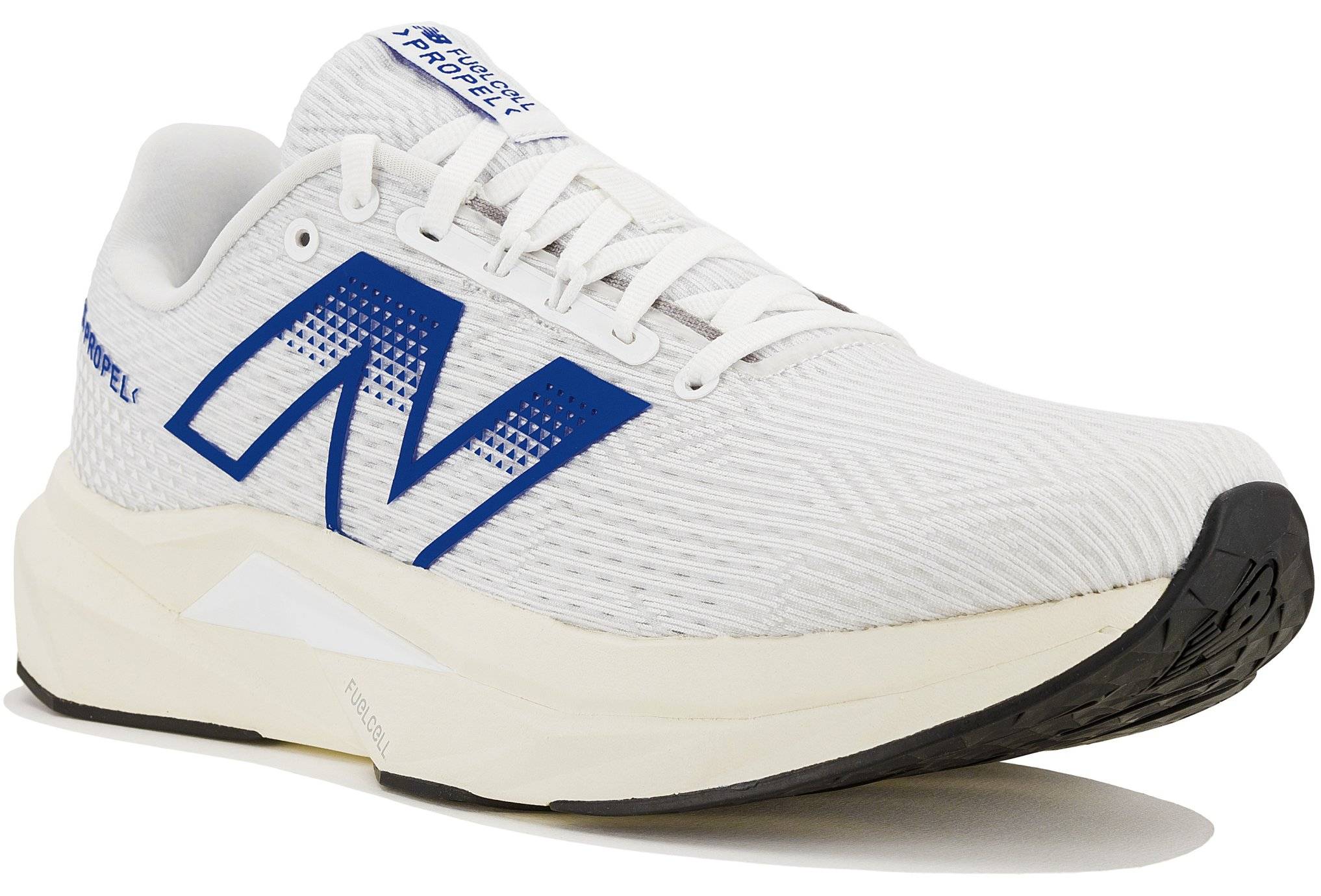 New Balance FuelCell Propel V5 