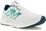 New Balance FuelCell Propel V5