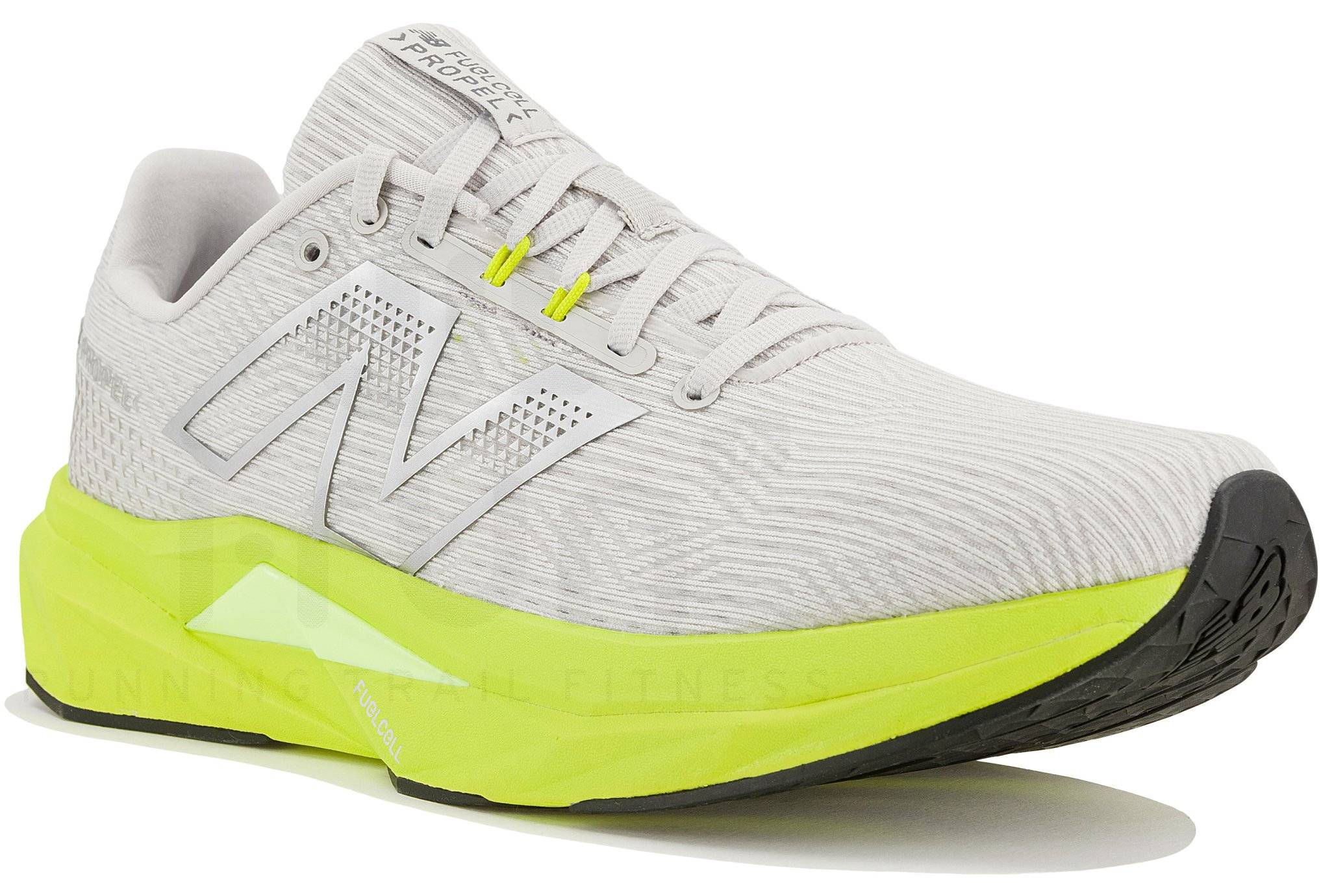 New Balance FuelCell Propel V5 