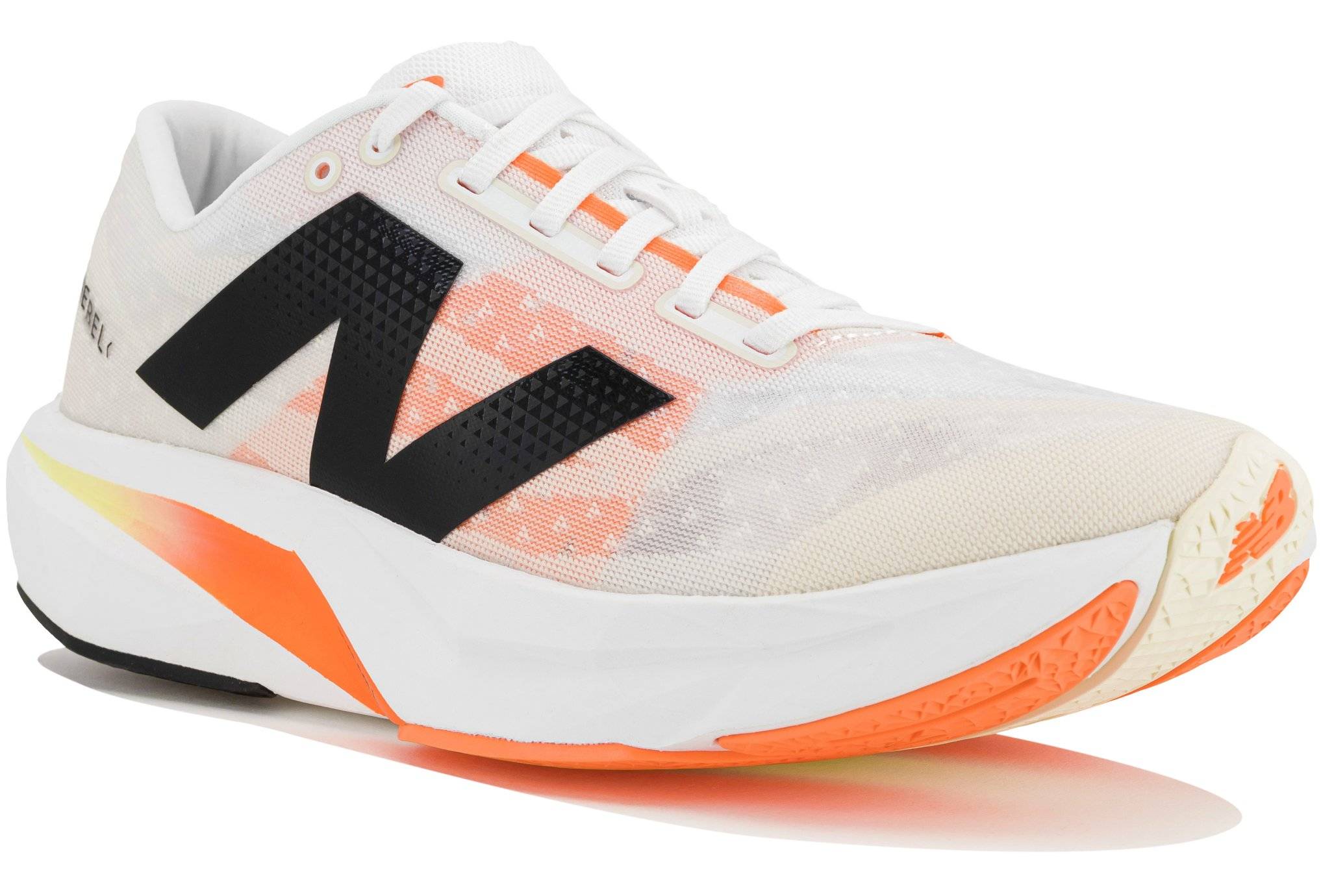 New Balance FuelCell Rebel V4 