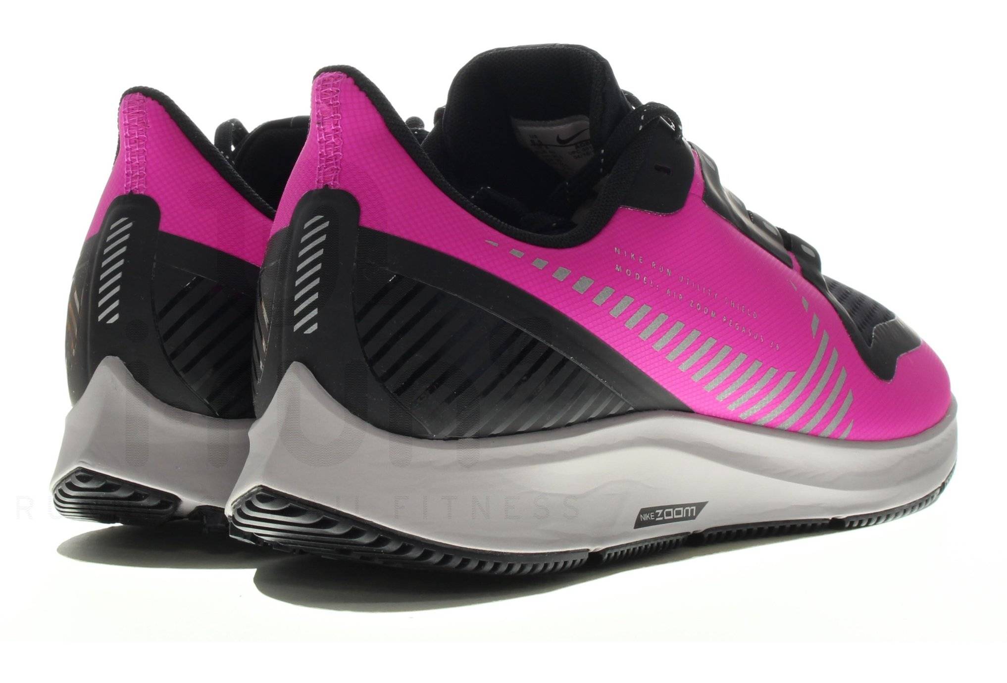 nike zoom run utility shield