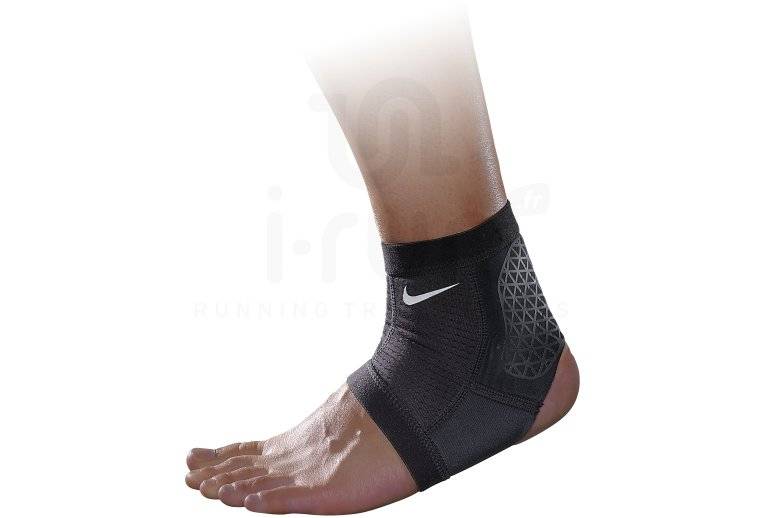 Nike Chevill�re de Combat Nike Pro 