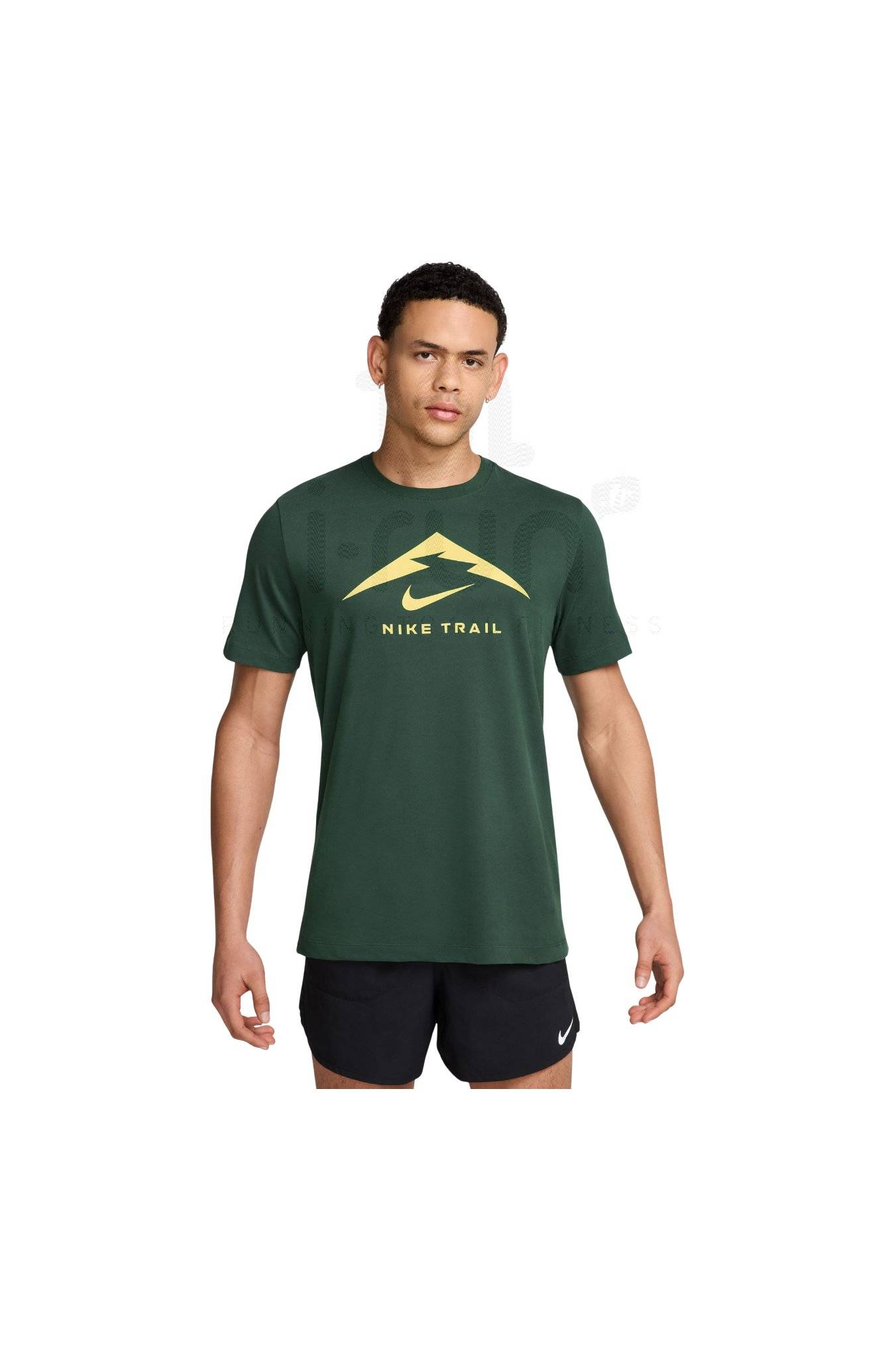Nike Dry Trail logo 