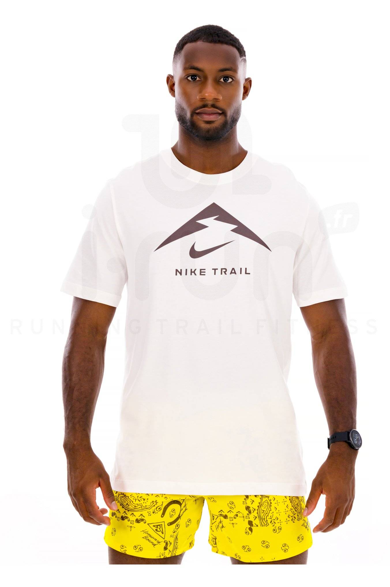 Nike Dry Trail logo 