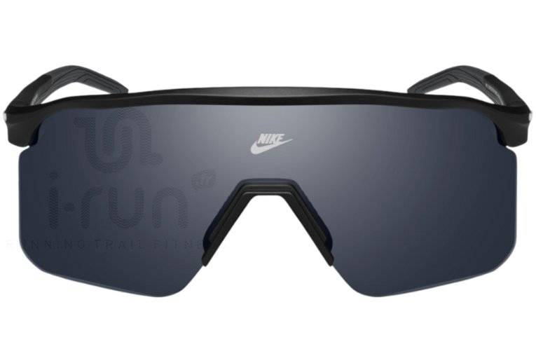 Nike Expedition Shield 