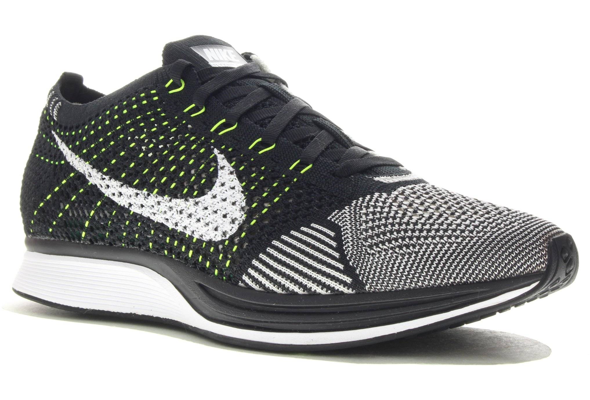 Nike Flyknit Racer M 