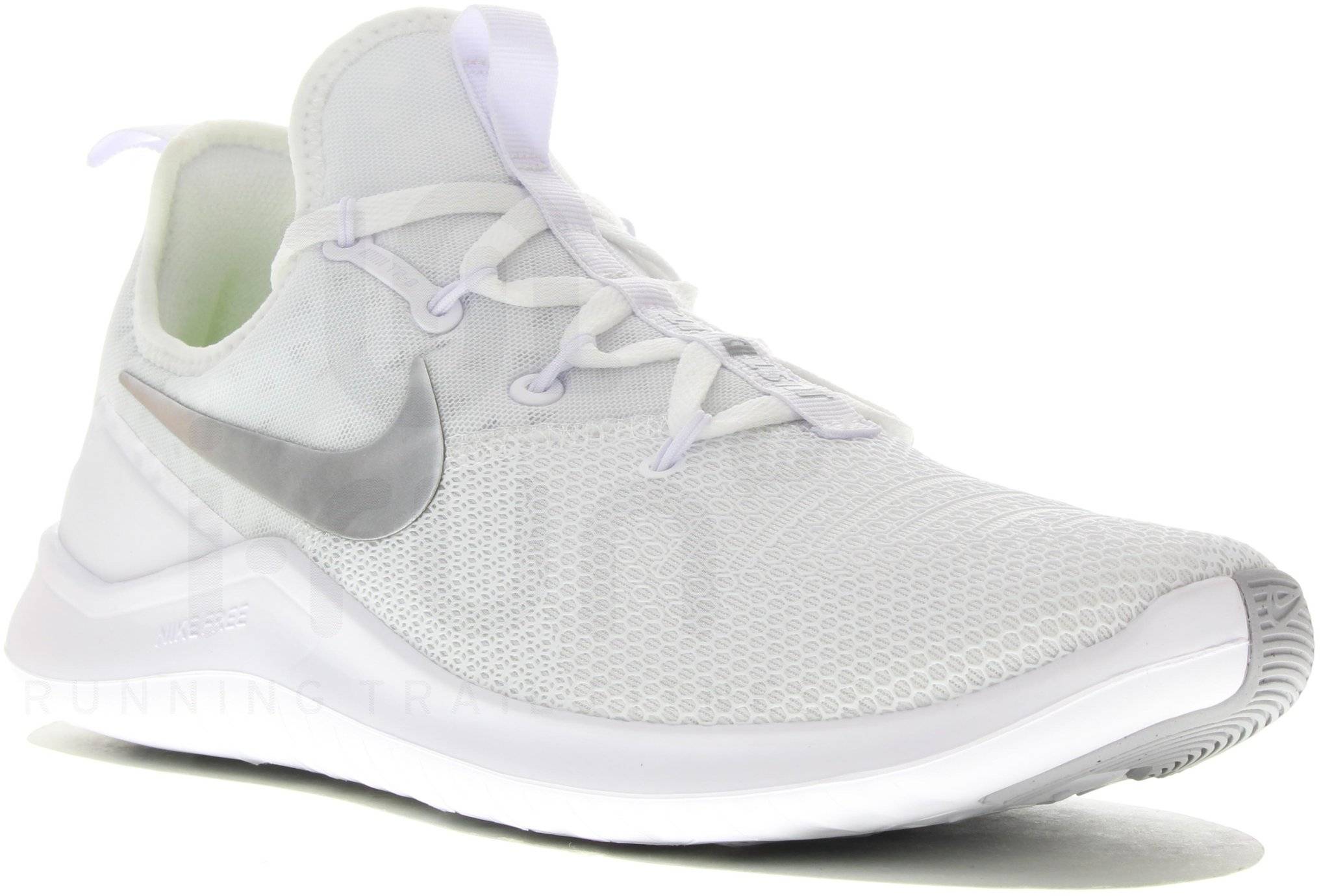 nike free tr8 black and white