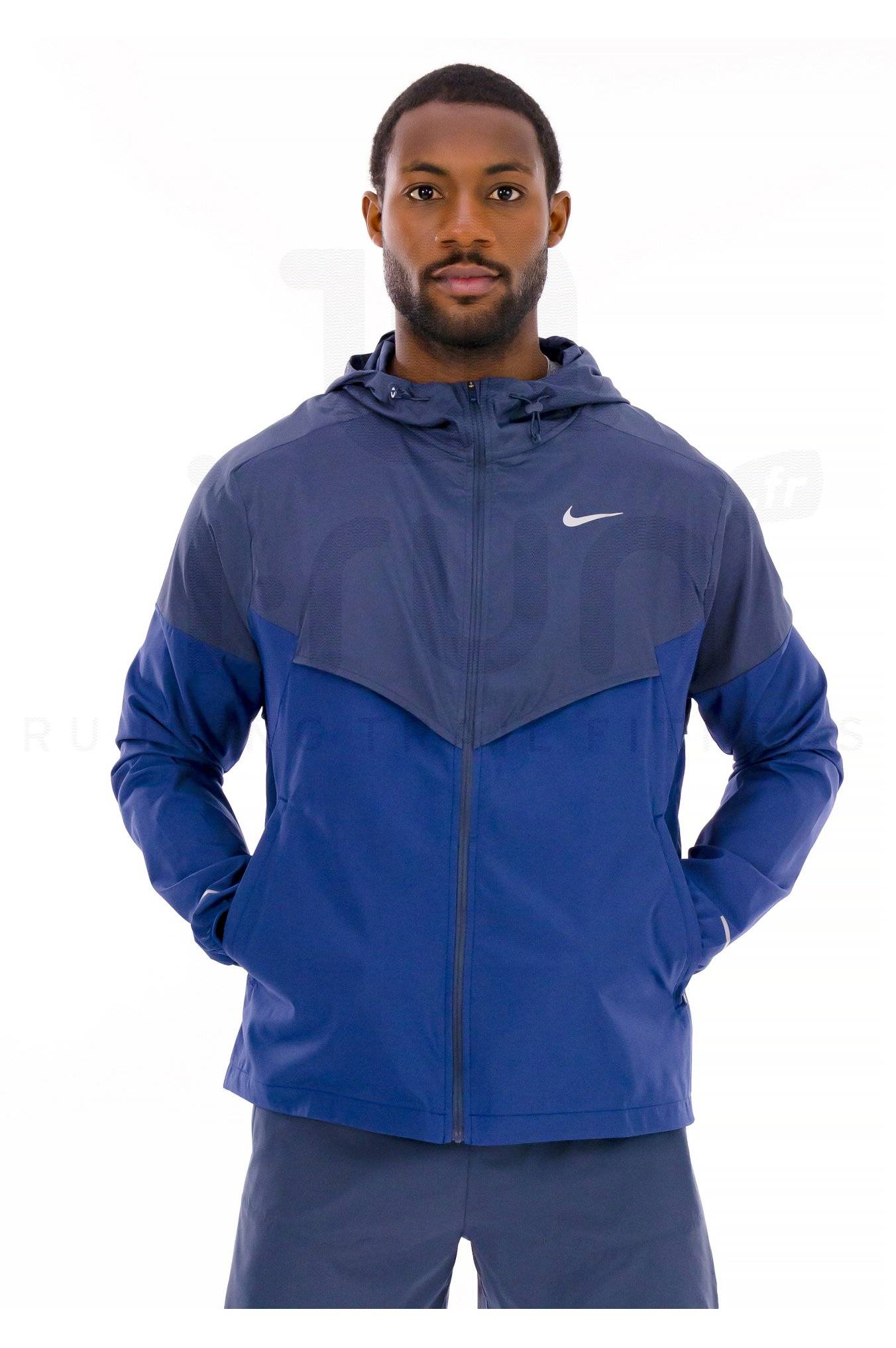 Nike Impossibly Light Windrunner 