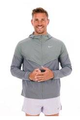 Nike Impossibly Light Windrunner