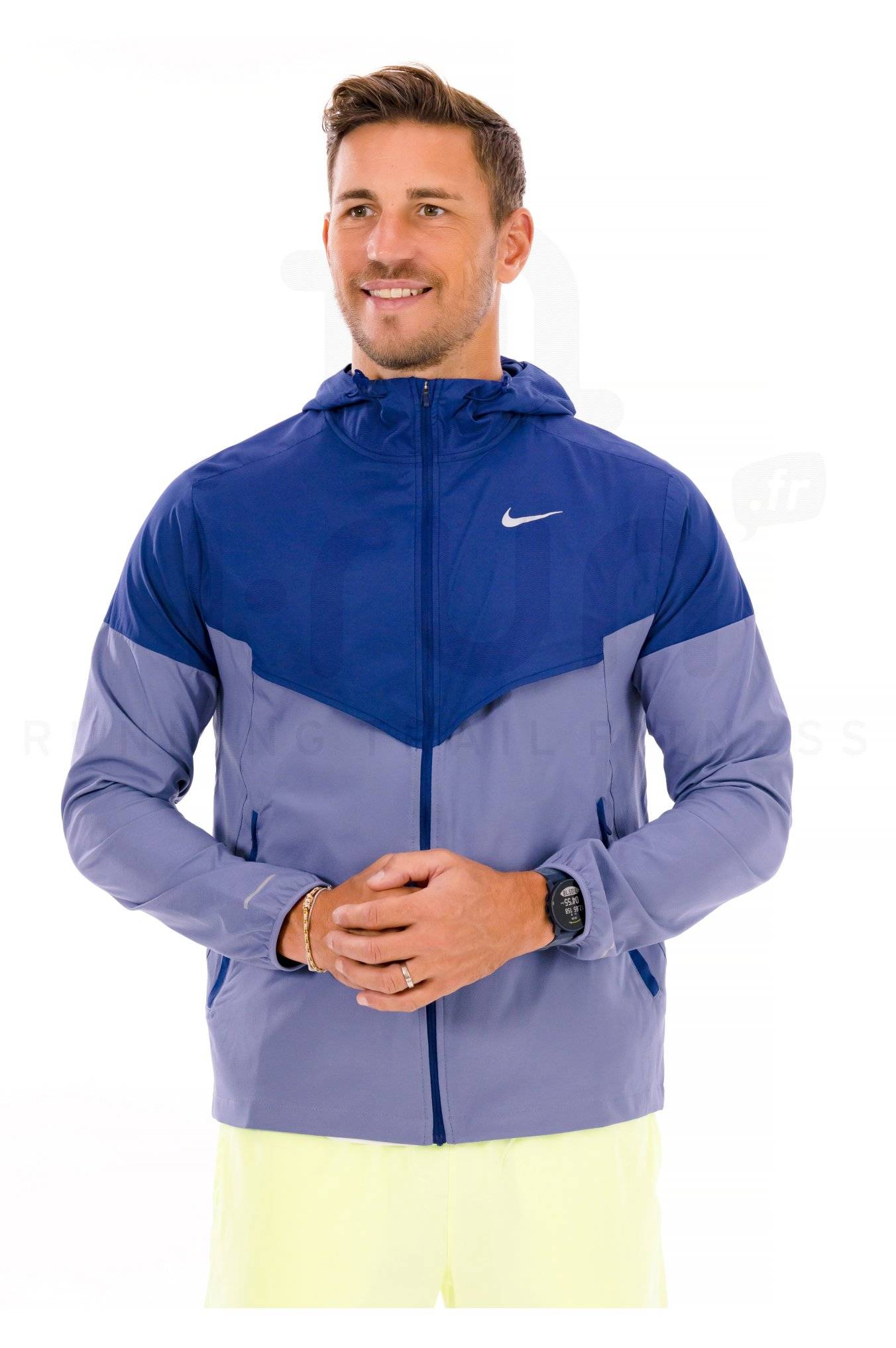 Nike Impossibly Light Windrunner 