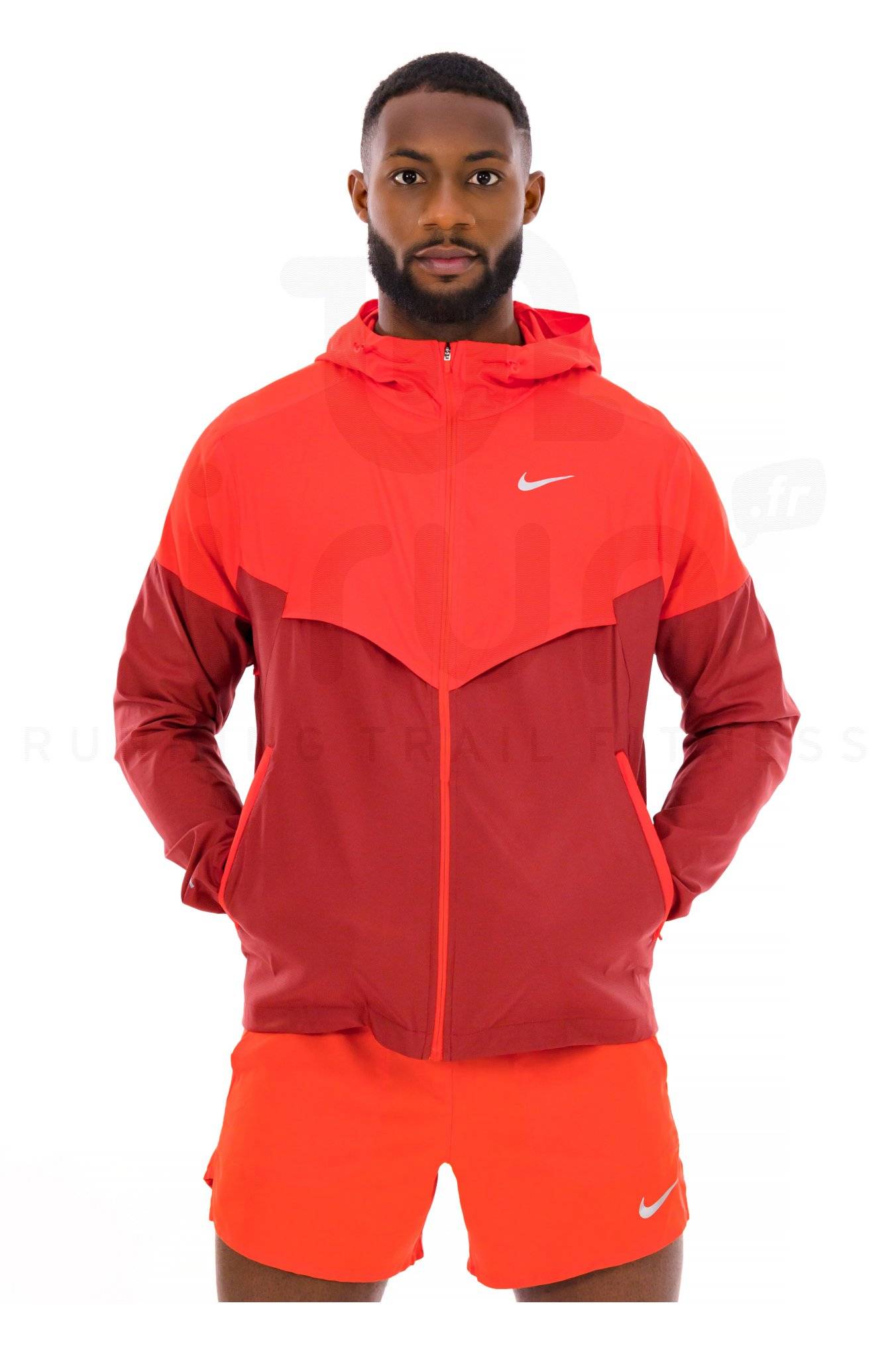 Nike Impossibly Light Windrunner 