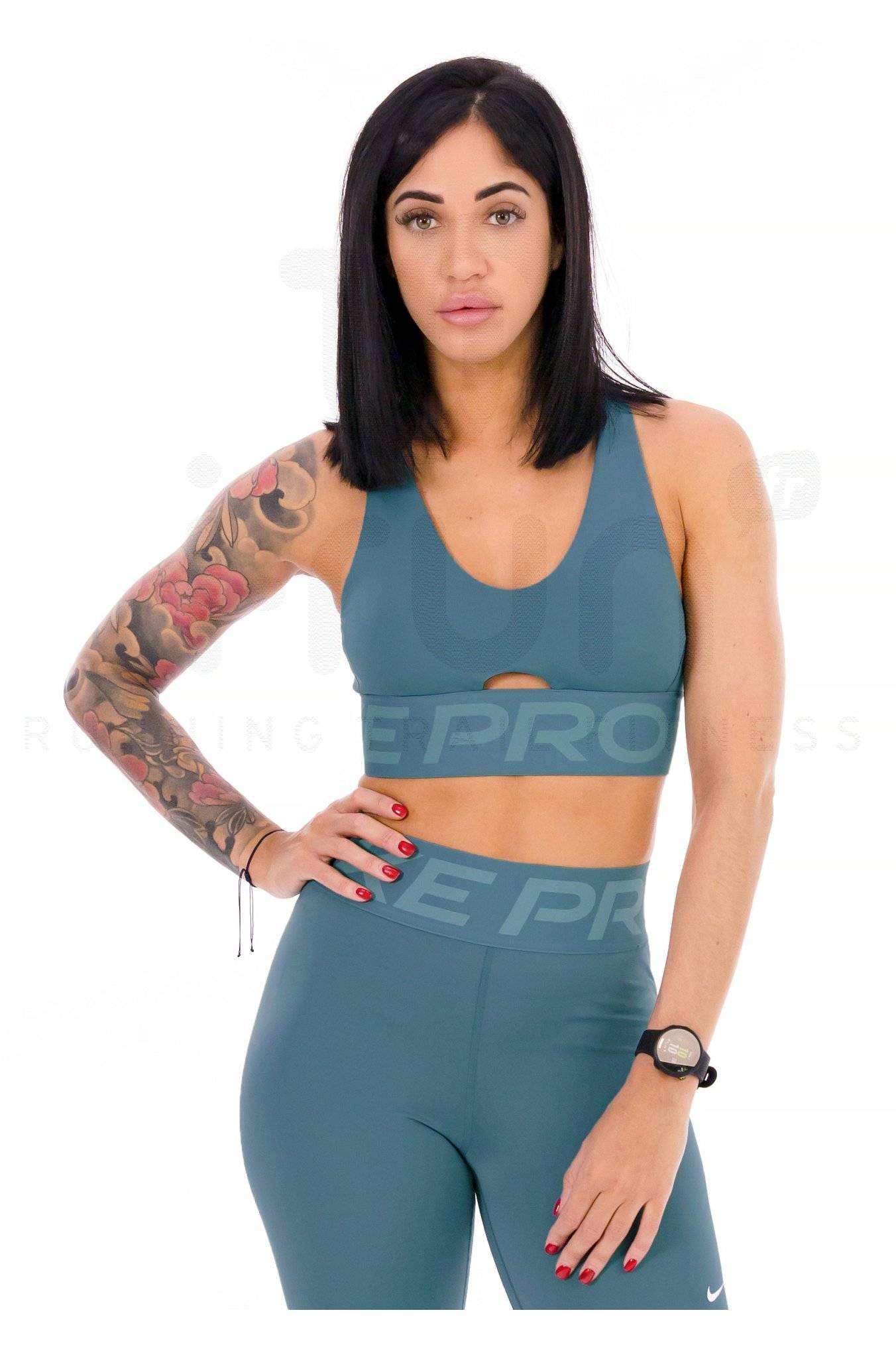 Nike Indy Plunge 