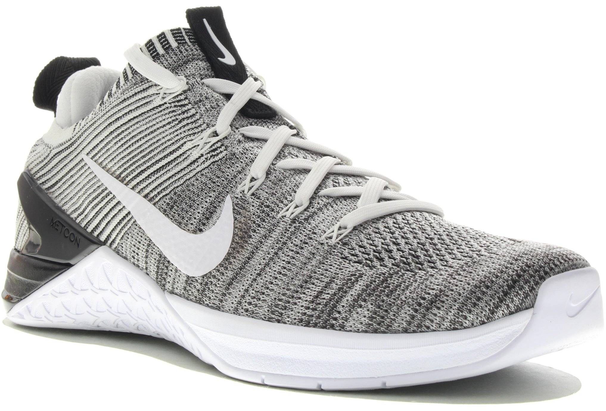 Nike flyknit 2 metcon hotsell