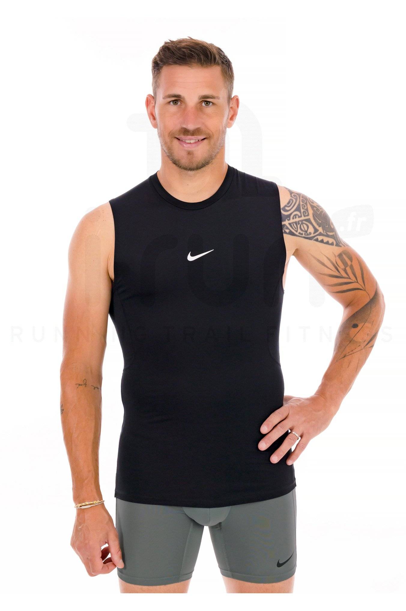 Nike Pro 