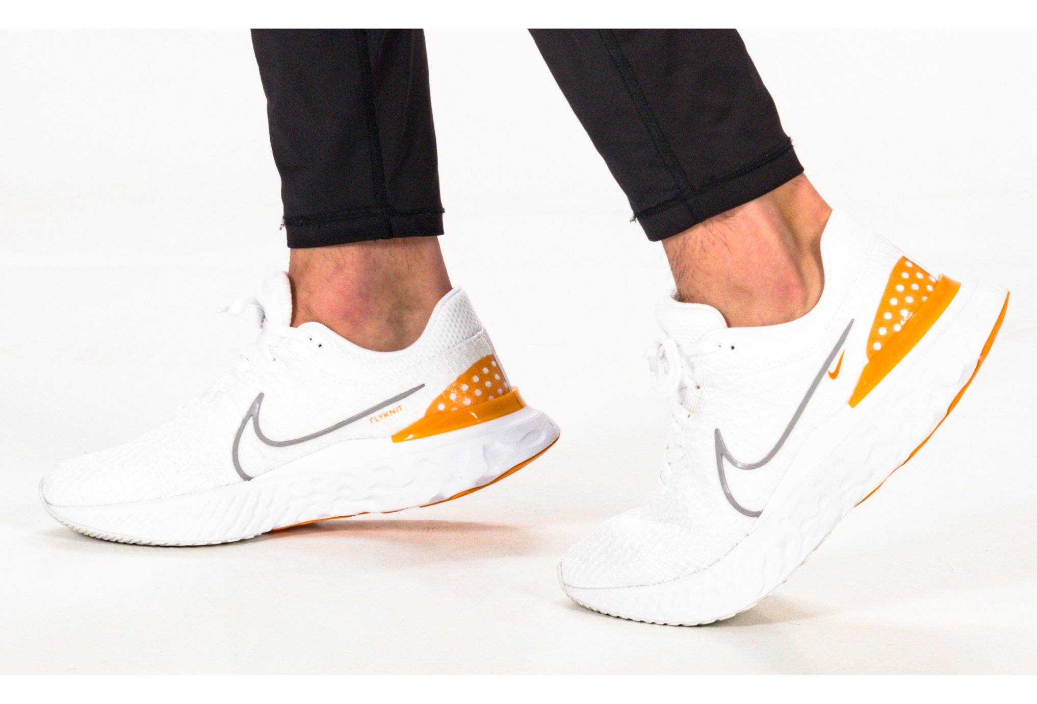 Nike React Infinity Run Flyknit M homme pas cher DH5392-100