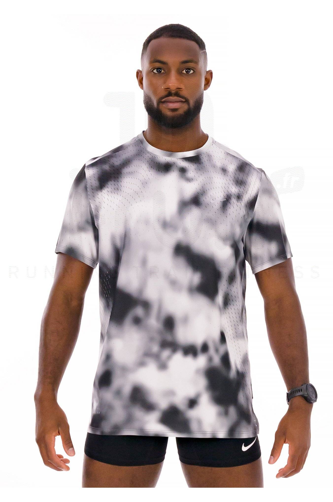 Nike Running Division Breathe 