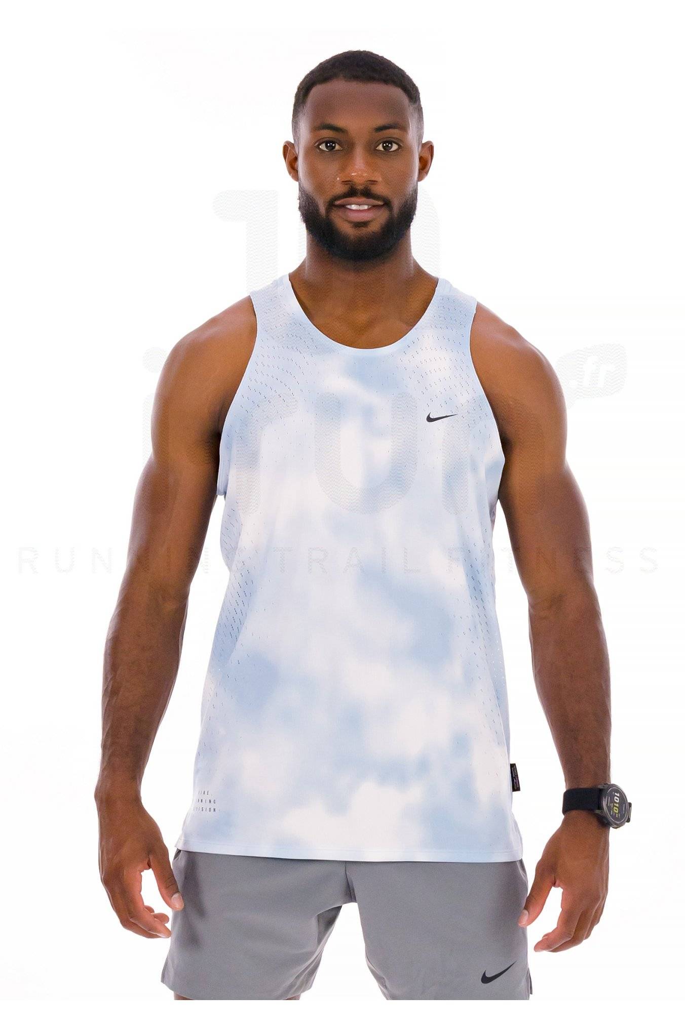 Nike Running Division Breathe 