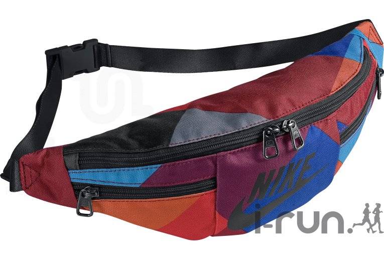 Nike Sac Banane Core small 