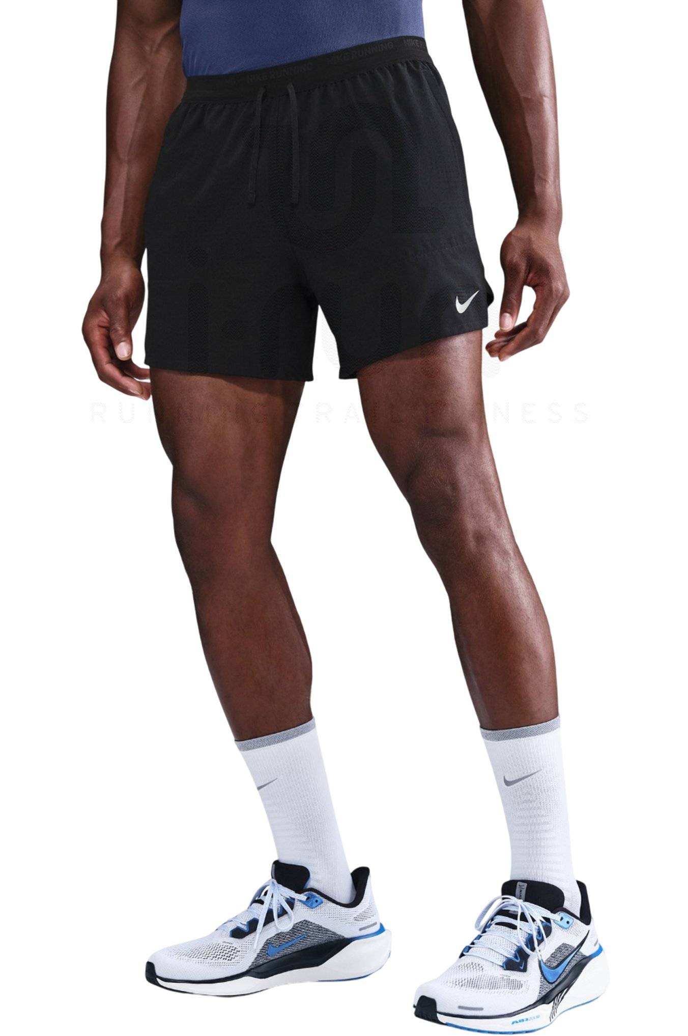 Nike Stride Perforated 