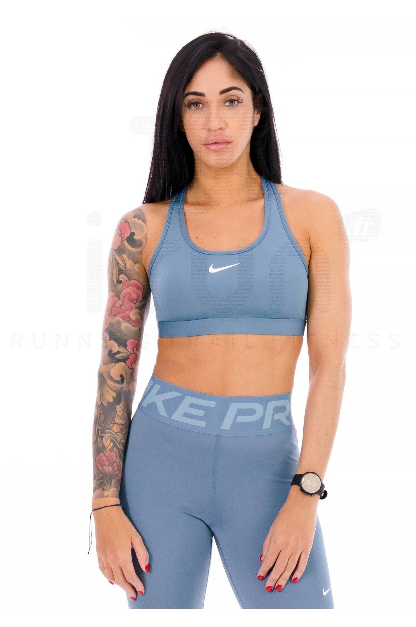 Nike Swoosh 