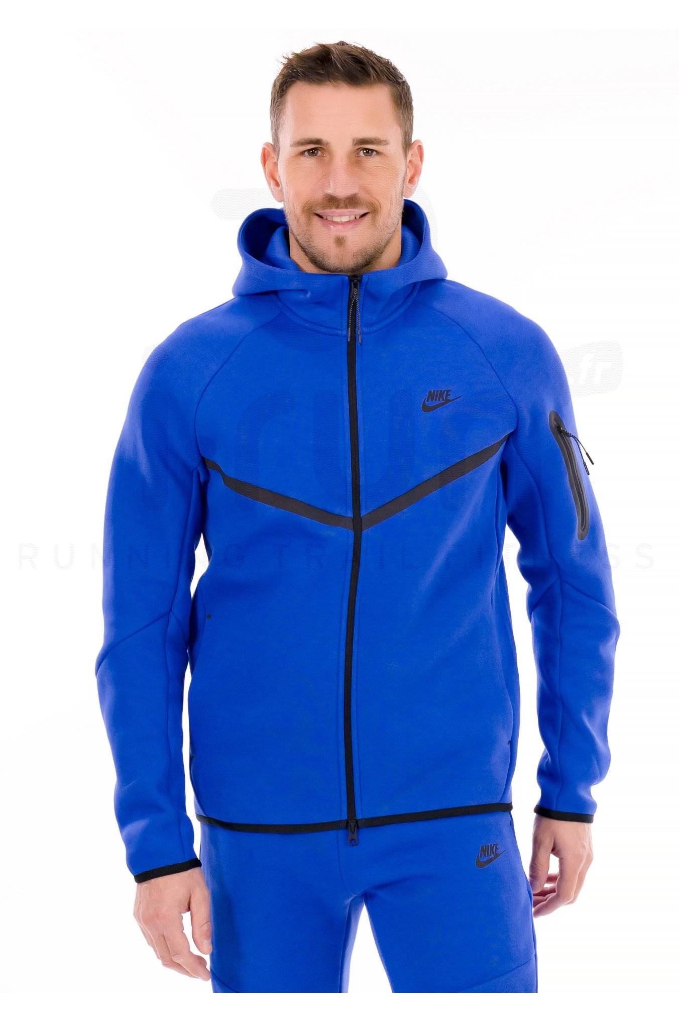 Nike Tech Windrunner 