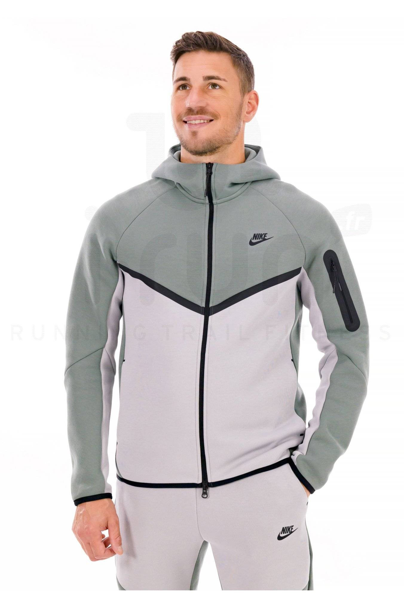 Nike Tech Windrunner 