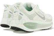 Nike Vomero 18 Match A Mile