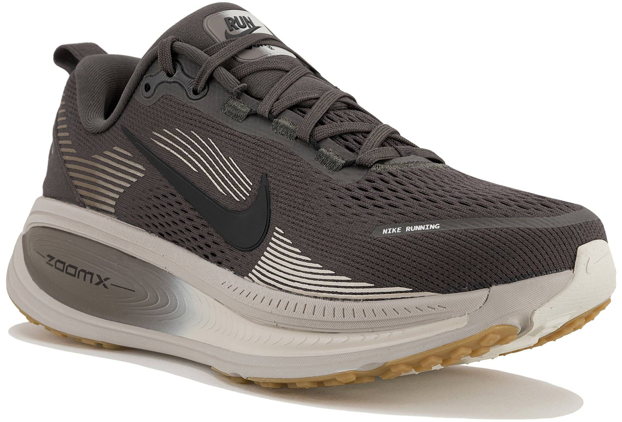 Nike Vomero 18 
