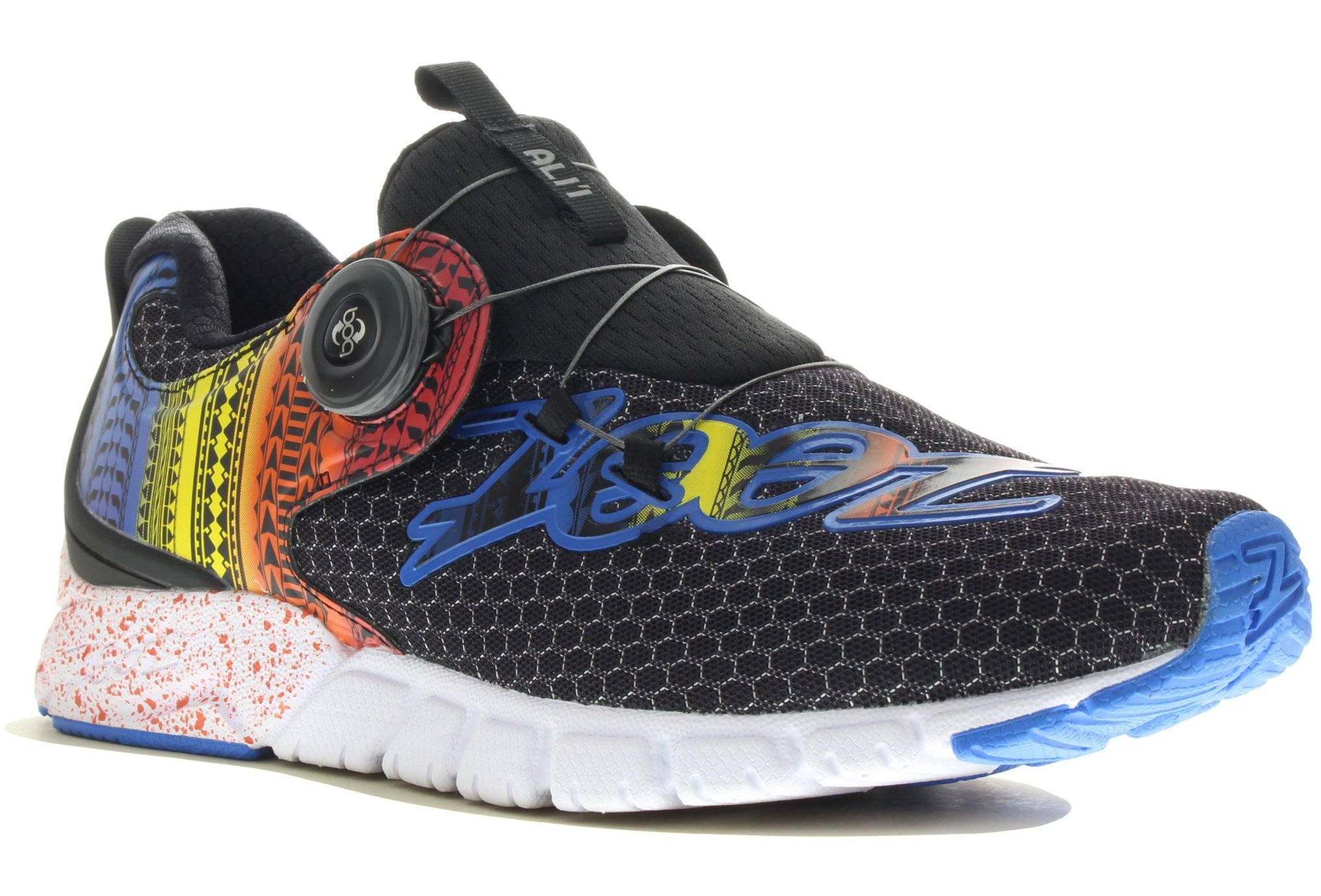 Zoot Ali'i flying Hawaiian M 